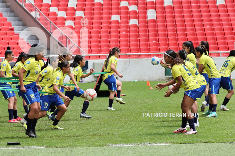 FBL SUPERLIGA FEMENINA LDU QUITO VS ESPUCE