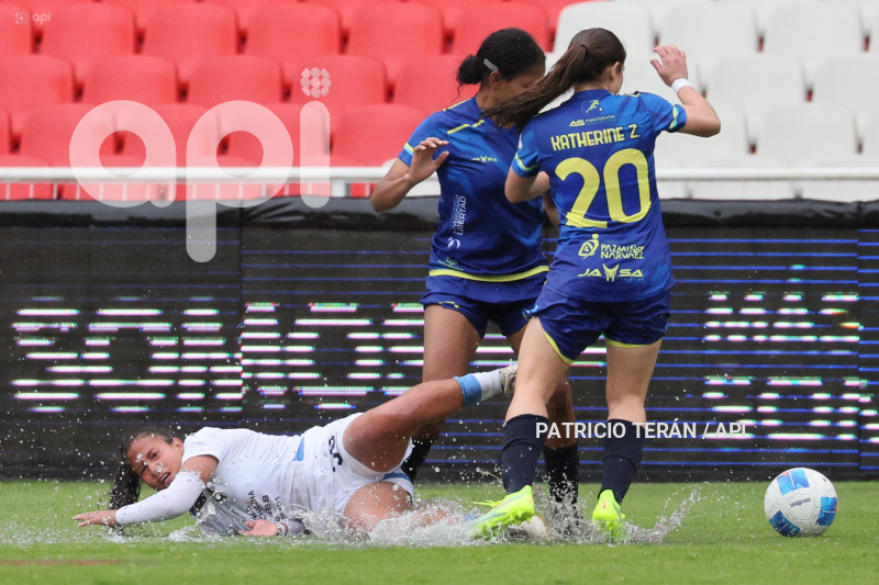 FBL SUPERLIGA FEMENINA LDU QUITO VS ESPUCE