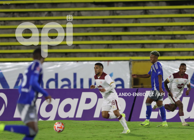 FBL LIGAPRO ECUABET VINO TINTO VS EMELEC