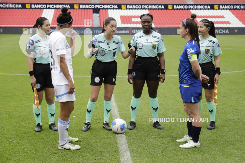 FBL SUPERLIGA FEMENINA LDU QUITO VS ESPUCE
