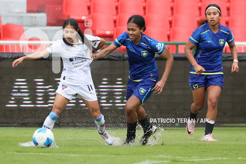 FBL SUPERLIGA FEMENINA LDU QUITO VS ESPUCE