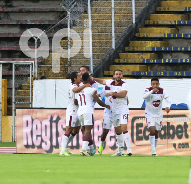 FBL LIGAPRO ECUABET VINO TINTO VS EMELEC