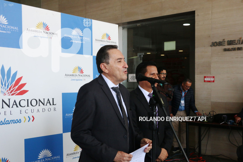 FERNANDO CEDENO CASO PETRONOBOA