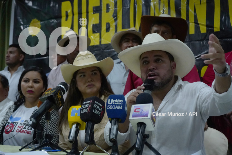 GYE-APOYO A LUISA GONZALEZ