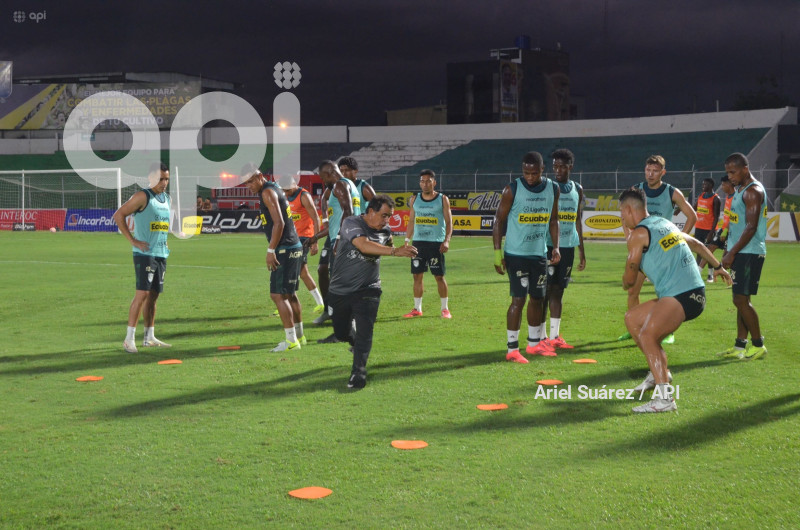 FBL-LIGAPRO-ORENSE-TECNICOUNIVERSITARIO