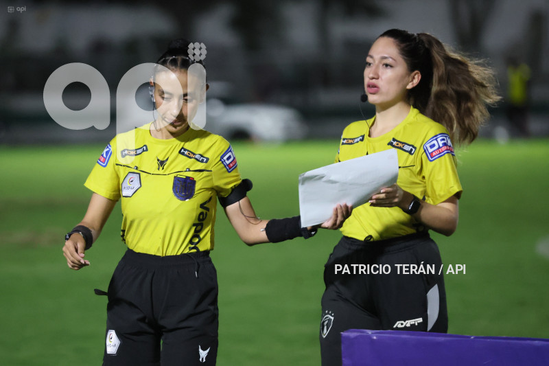FBL SUPERLIGA FEMENINA VINO TINTO VS DEPORTIVO IBARRA