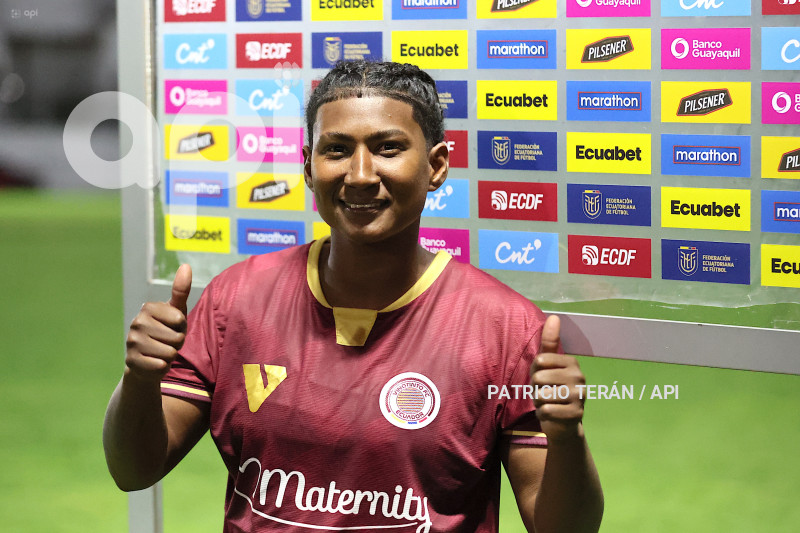 FBL SUPERLIGA FEMENINA VINO TINTO VS DEPORTIVO IBARRA