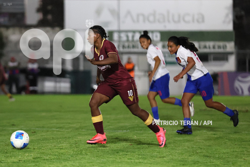 FBL SUPERLIGA FEMENINA VINO TINTO VS DEPORTIVO IBARRA