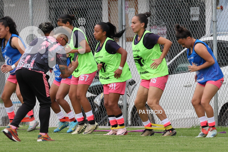 FBL SUPERLIGA FEMENINA CLUB NANAS VS UNIVERSIDAD CATOLICA