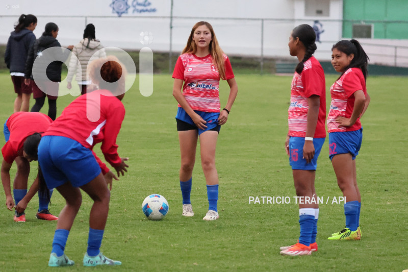 FBL SUPERLIGA FEMENINA VINO TINTO VS DEPORTIVO IBARRA
