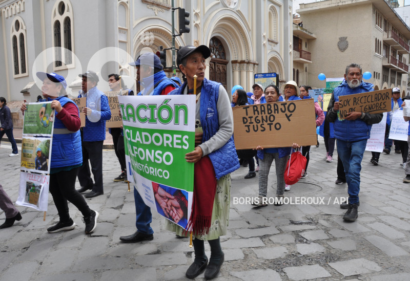 MARCHA-DIA MUNDIAL DEL RECICLADOR