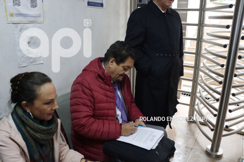 USO CELULAR EN ELECCIONES