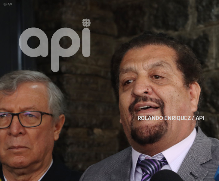 USO CELULAR EN ELECCIONES