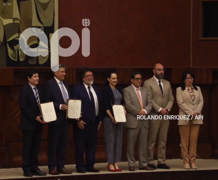 POSESION JUECES CORTE CONSTITUCIONAL