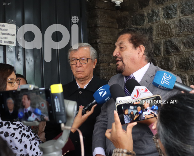 USO CELULAR EN ELECCIONES