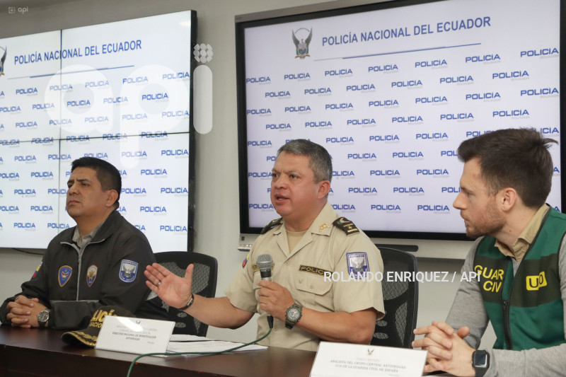 POLICIA OPERATIVOS GRAN FENIX  13 Y 14
