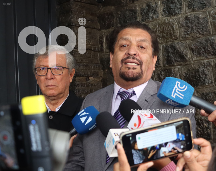 USO CELULAR EN ELECCIONES