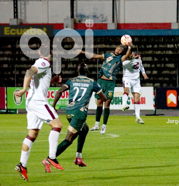 FBL LIGAPRO MUSHUC RUNA VINO TINTO