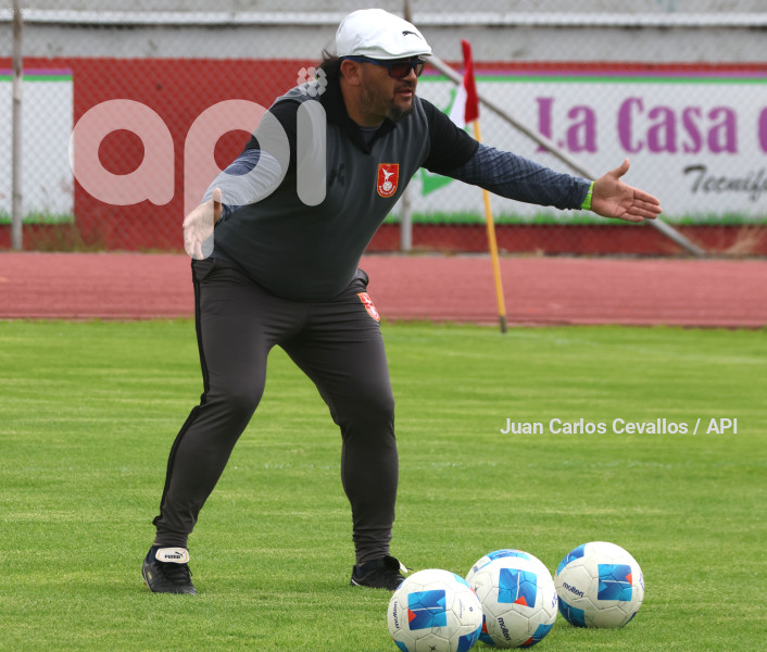 FBL-SUPERLIGA-DEPORTIVO IBARRA-CLUB ÑAÑAS