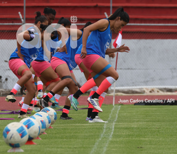 FBL-SUPERLIGA-DEPORTIVO IBARRA-CLUB ÑAÑAS