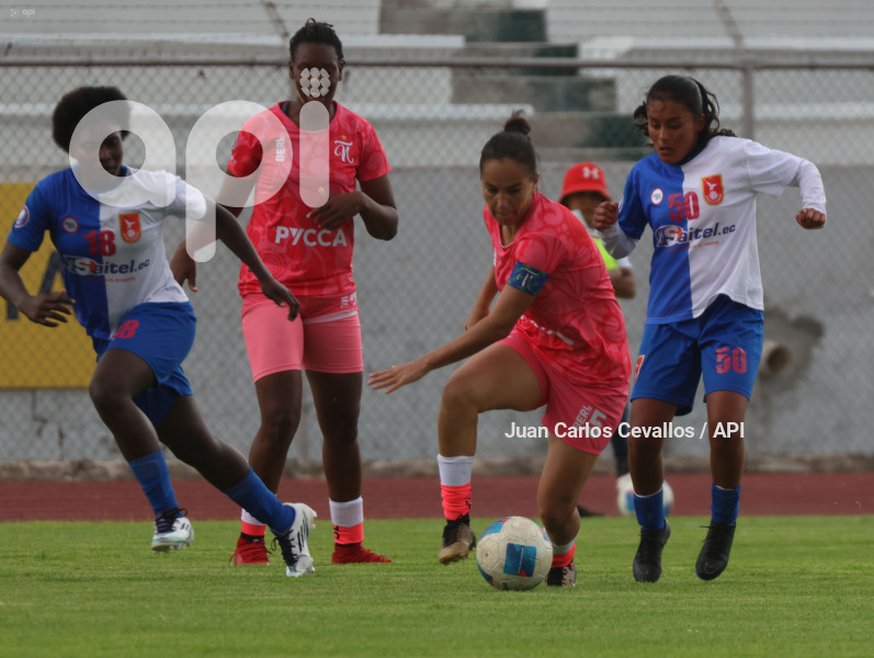 FBL-SUPERLIGA-DEPORTIVO IBARRA-CLUB ÑAÑAS