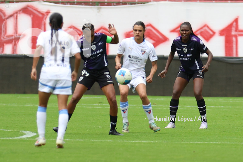 FBL-SUPERLIGA-FEMENINA-ECUABET-LDU-DRAGONAS