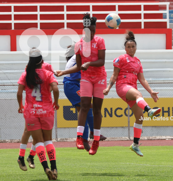 FBL-SUPERLIGA-DEPORTIVO IBARRA-CLUB ÑAÑAS