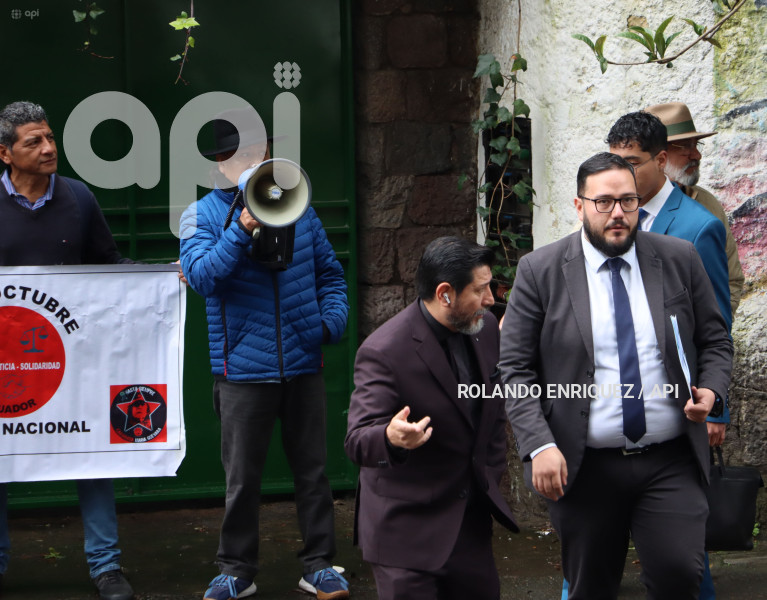 WASHINGTON ANDRADE CORTE CONSTITUCIONAL