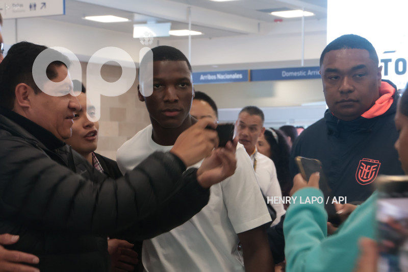 LLEGADA MOISES CAICEDO