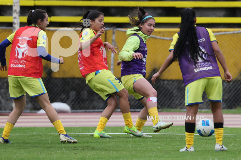 FBL SUPERLIGA FEMENINA CATOLICA VS ESPUCE