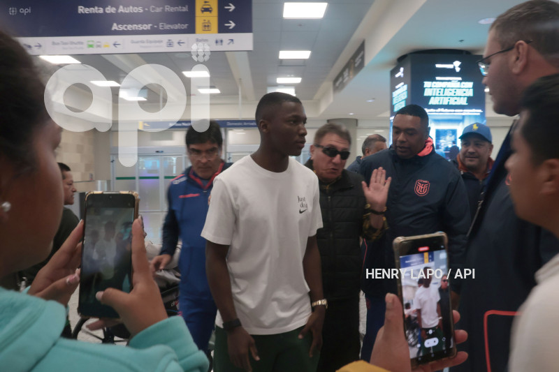 LLEGADA MOISES CAICEDO