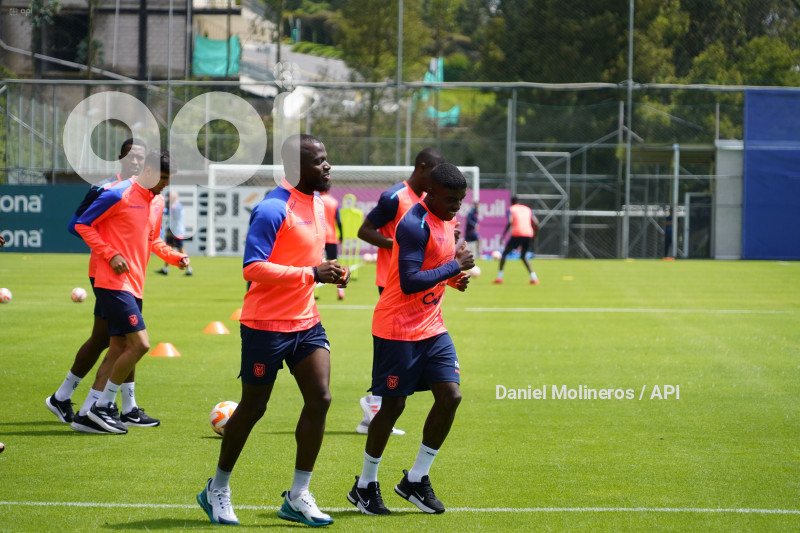 ENTRENAMIENTO SELECCION