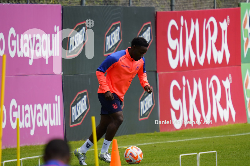 ENTRENAMIENTO SELECCION