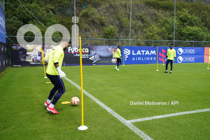 ENTRENAMIENTO SELECCION