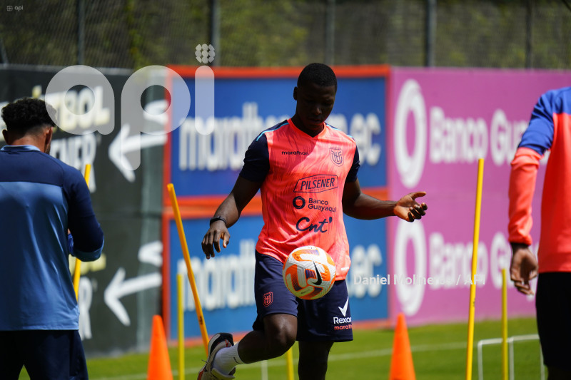 ENTRENAMIENTO SELECCION
