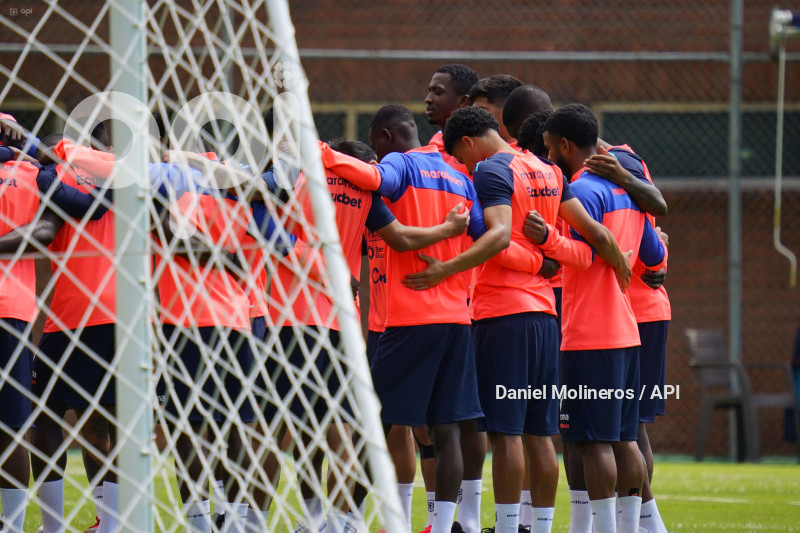 ENTRENAMIENTO SELECCION