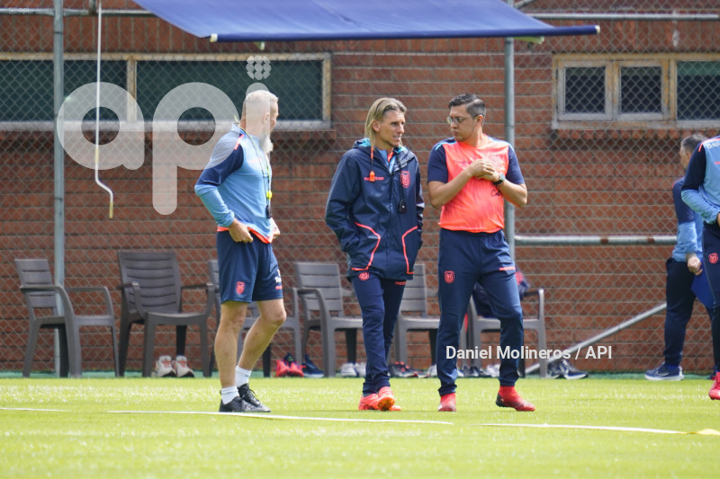 ENTRENAMIENTO SELECCION