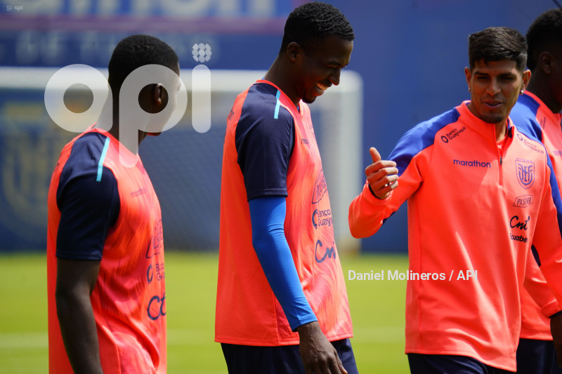 ENTRENAMIENTO SELECCION