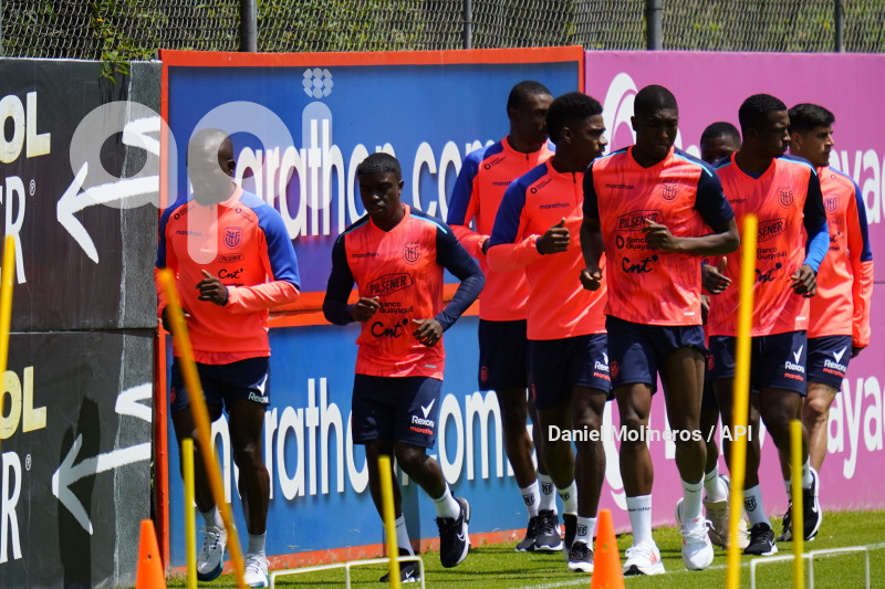 ENTRENAMIENTO SELECCION