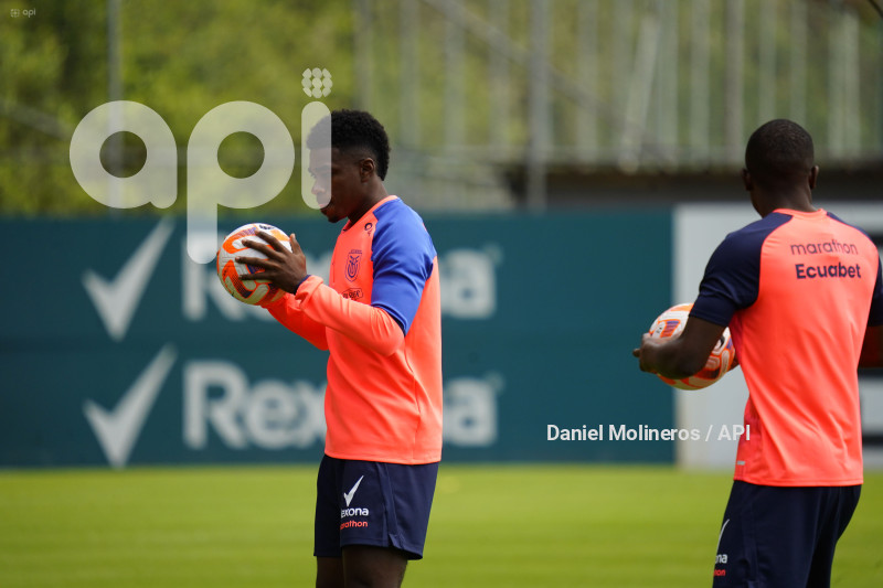 ENTRENAMIENTO SELECCION