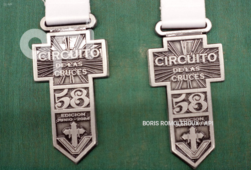 CUENCA-LANZAMIENTO-CIRCUITO INTERNACIONAL-CRUCES