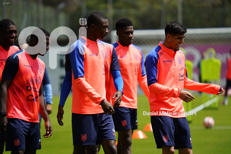 ENTRENAMIENTO SELECCION
