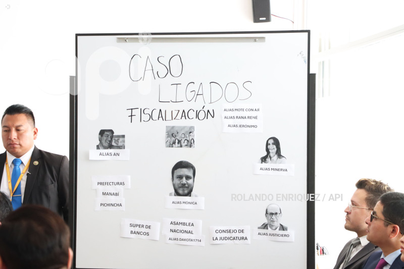 COMISION SEGURIDAD TRATA SOBRE CHATS LIGA AZUL