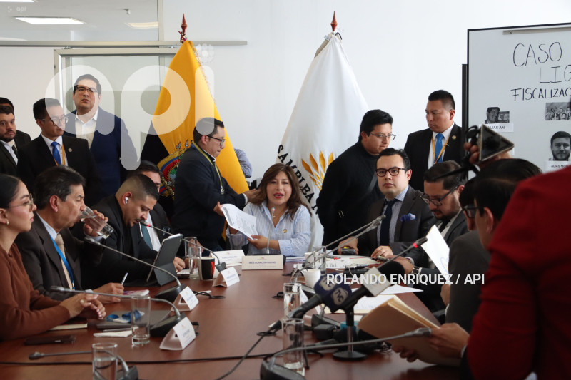 COMISION SEGURIDAD TRATA SOBRE CHATS LIGA AZUL