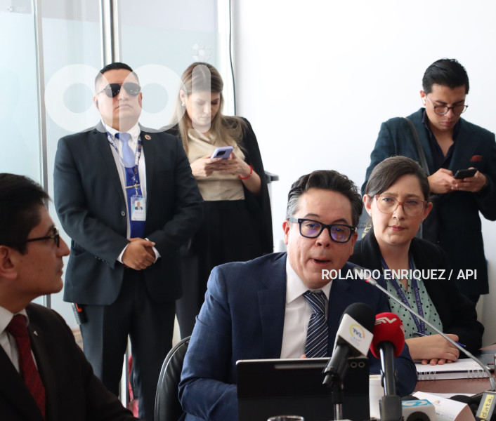 COMISION SEGURIDAD TRATA SOBRE CHATS LIGA AZUL
