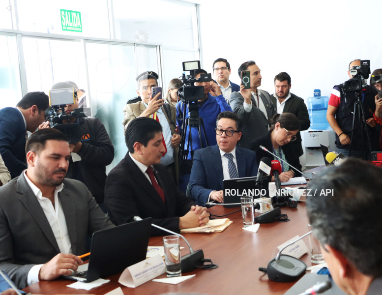 COMISION SEGURIDAD TRATA SOBRE CHATS LIGA AZUL