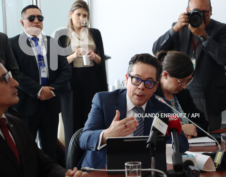 COMISION SEGURIDAD TRATA SOBRE CHATS LIGA AZUL