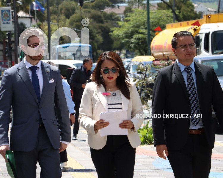 NATALY MORILLO DENUNCIA FISCALIA