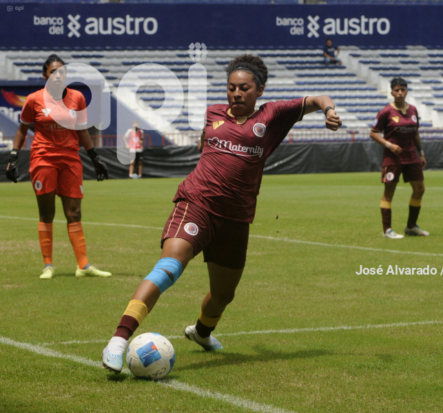 FBL-SUPERLIGAFEMENINA-EMELEC-VINOTINTO