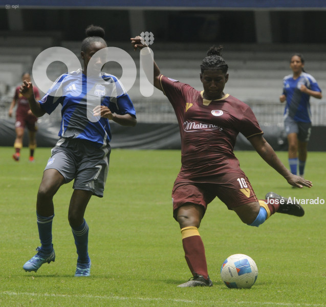 FBL-SUPERLIGAFEMENINA-EMELEC-VINOTINTO